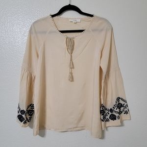 Love Tree  Dark NavyvBlur Floral Embroidered on a Cream Flowly TopWomens Size M